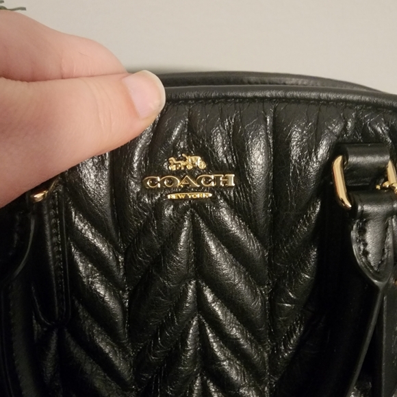 Coach quilted purse - Picture 2 of 6